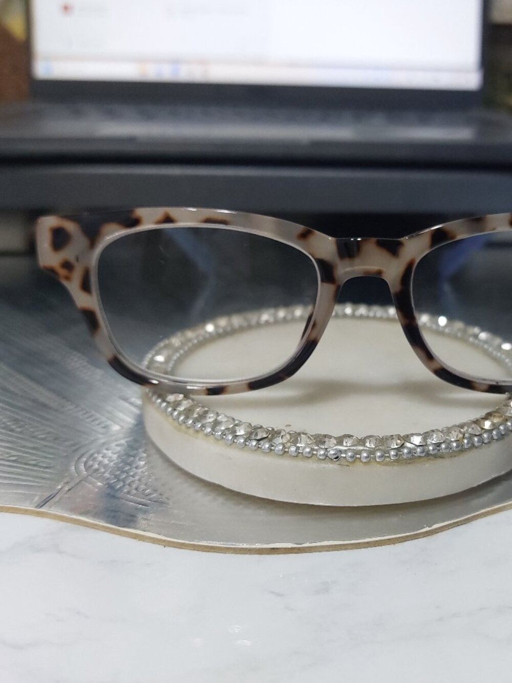 Peepers Women's Layover Square Tortoise Light Blue Arms Modern Stylish Readers